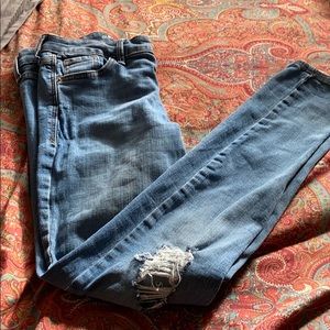 Women’s Old Navy Rockstar Mid-rise jeans size 2